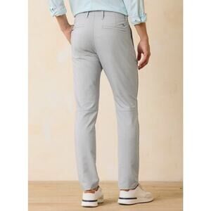 $138 Tommy Men's on par flat front Pants, Harbor Mist, 44X34